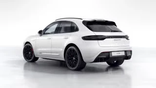 2026 Porsche Macan GTS - Image 17 of 31
