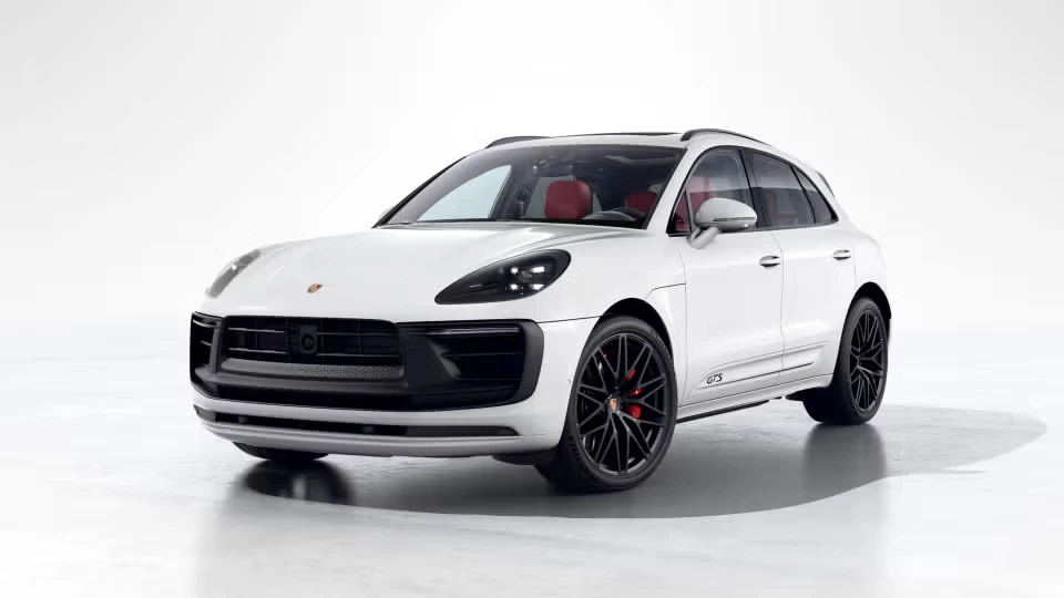 2026 Porsche Macan GTS - Image 3 of 31