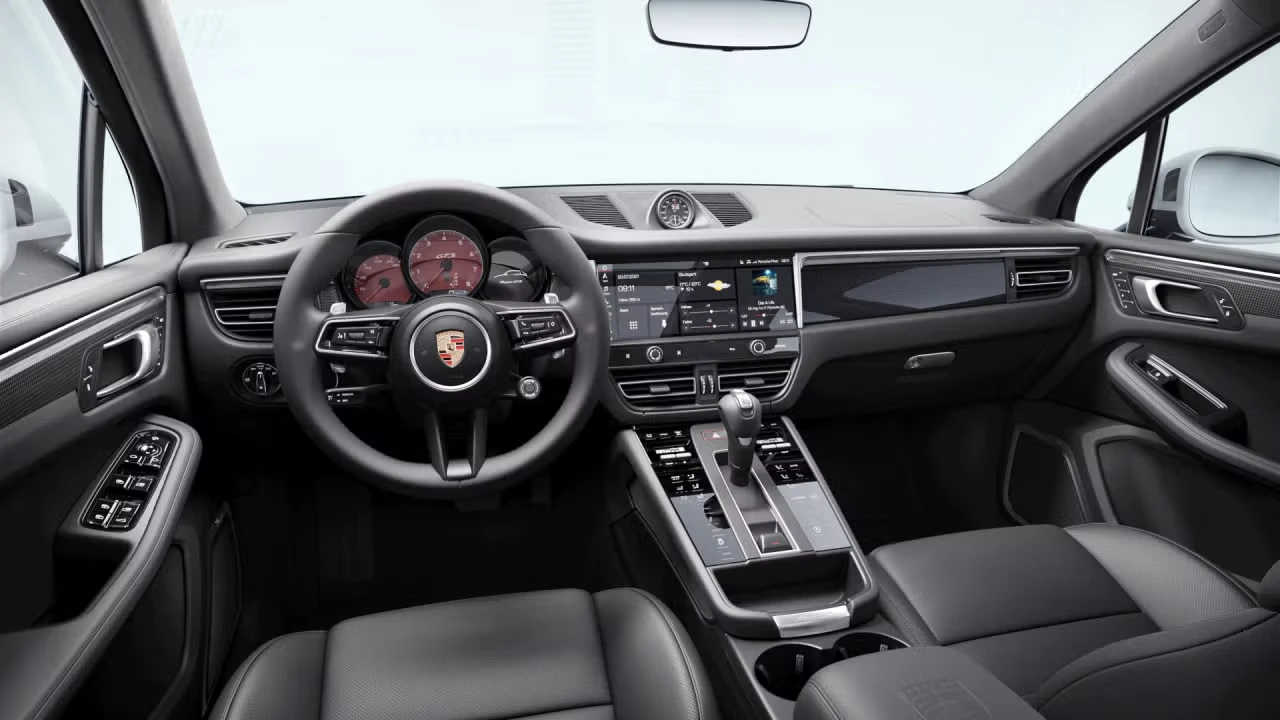 2026 Porsche Macan GTS - Image 28 of 30