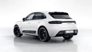 2026 Porsche Macan GTS - Image 21 of 30