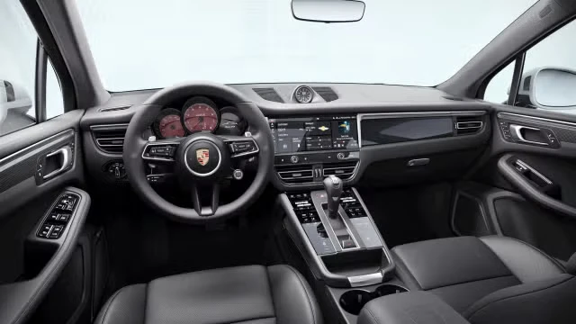 2026 Porsche Macan GTS - Image 26 of 30