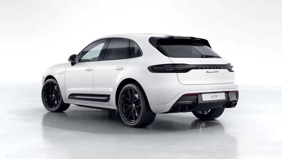 2026 Porsche Macan GTS - Image 19 of 30