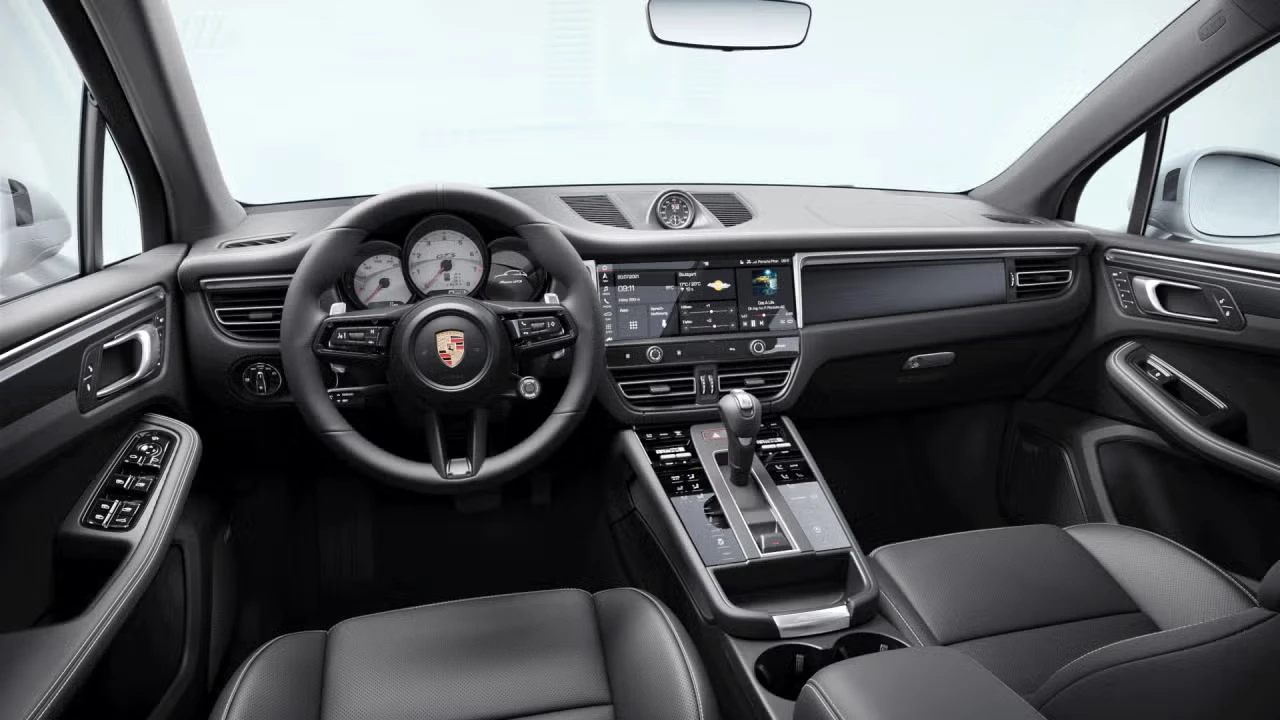 2026 Porsche Macan GTS - Image 28 of 31