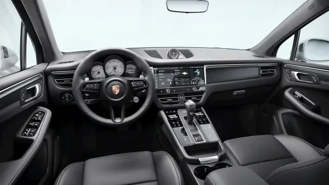 2026 Porsche Macan GTS - Image 30 of 31