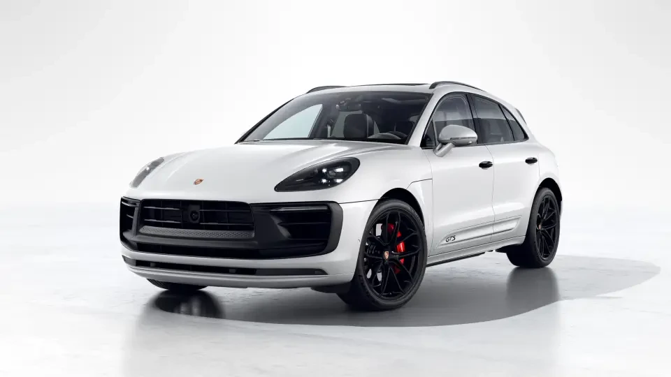 2026 Porsche Macan GTS - Image 7 of 31