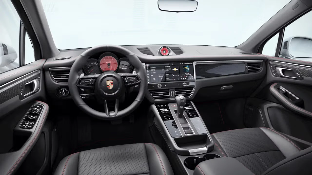 2026 Porsche Macan GTS - Image 28 of 31