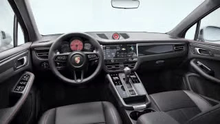 2026 Porsche Macan GTS - Image 25 of 31
