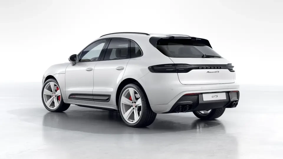 2026 Porsche Macan GTS - Image 23 of 31