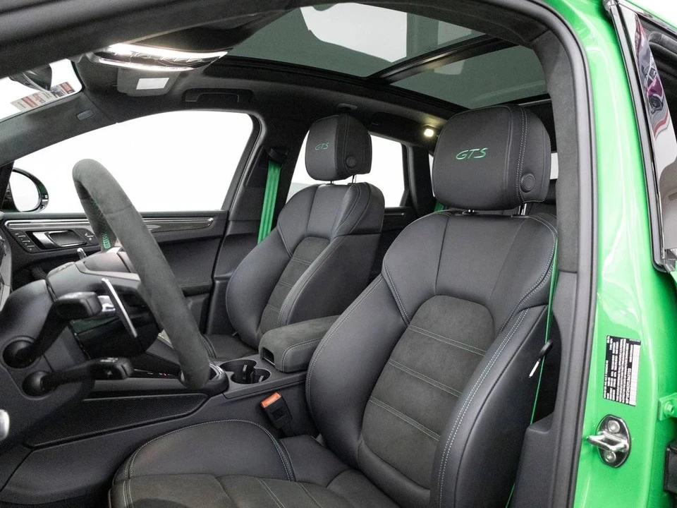 2026 Porsche Macan GTS - Image 5 of 5