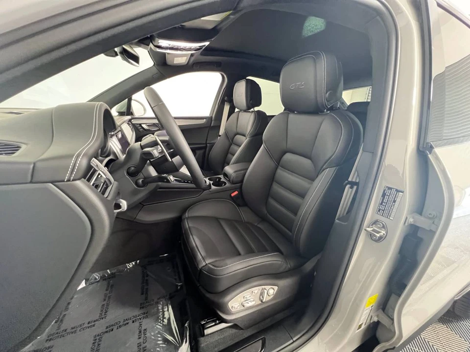 2026 Porsche Macan GTS - Image 5 of 5