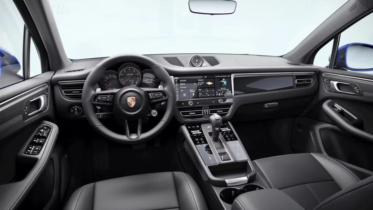 2026 Porsche Macan GTS - Image 28 of 30