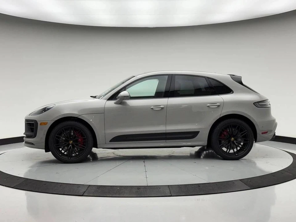 2026 Porsche Macan GTS - Image 2 of 5