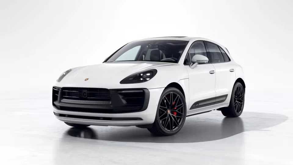 2026 Porsche Macan GTS - Image 3 of 31