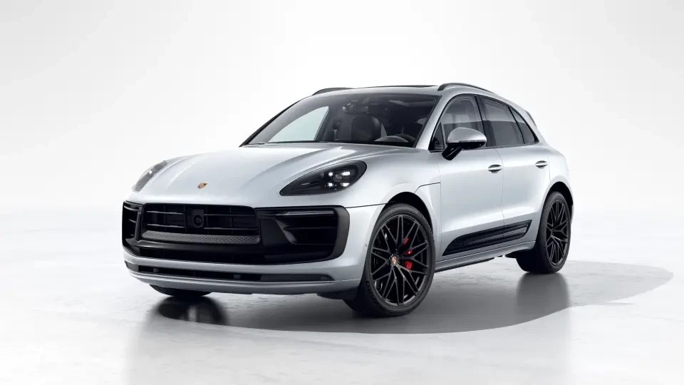 2026 Porsche Macan GTS - Image 7 of 30