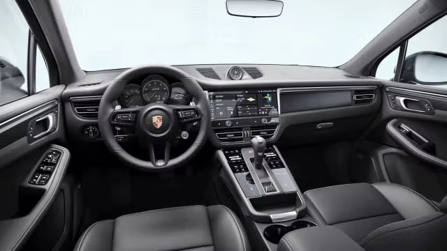 2026 Porsche Macan GTS - Image 26 of 30