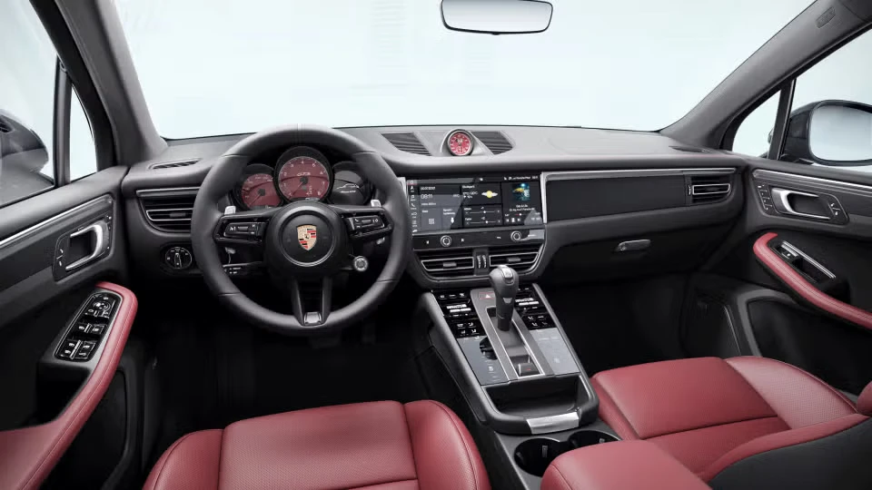 2026 Porsche Macan GTS - Image 27 of 30