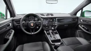2026 Porsche Macan GTS - Image 25 of 30