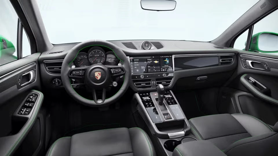 2026 Porsche Macan GTS - Image 27 of 30