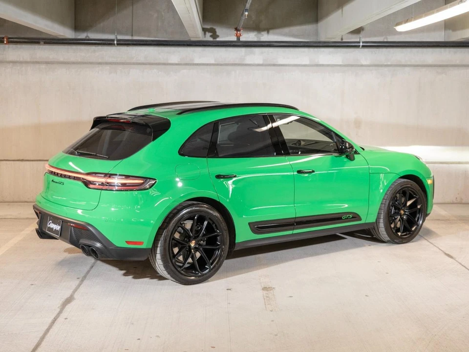 2026 Porsche Macan GTS - Image 10 of 31