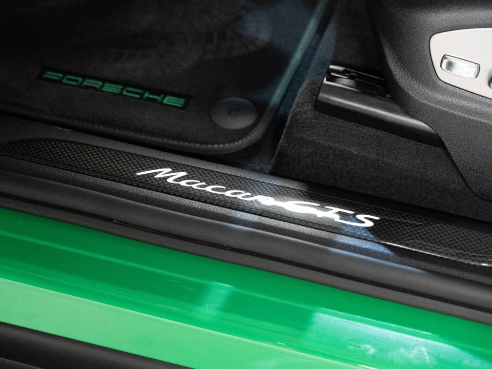 2026 Porsche Macan GTS - Image 13 of 31