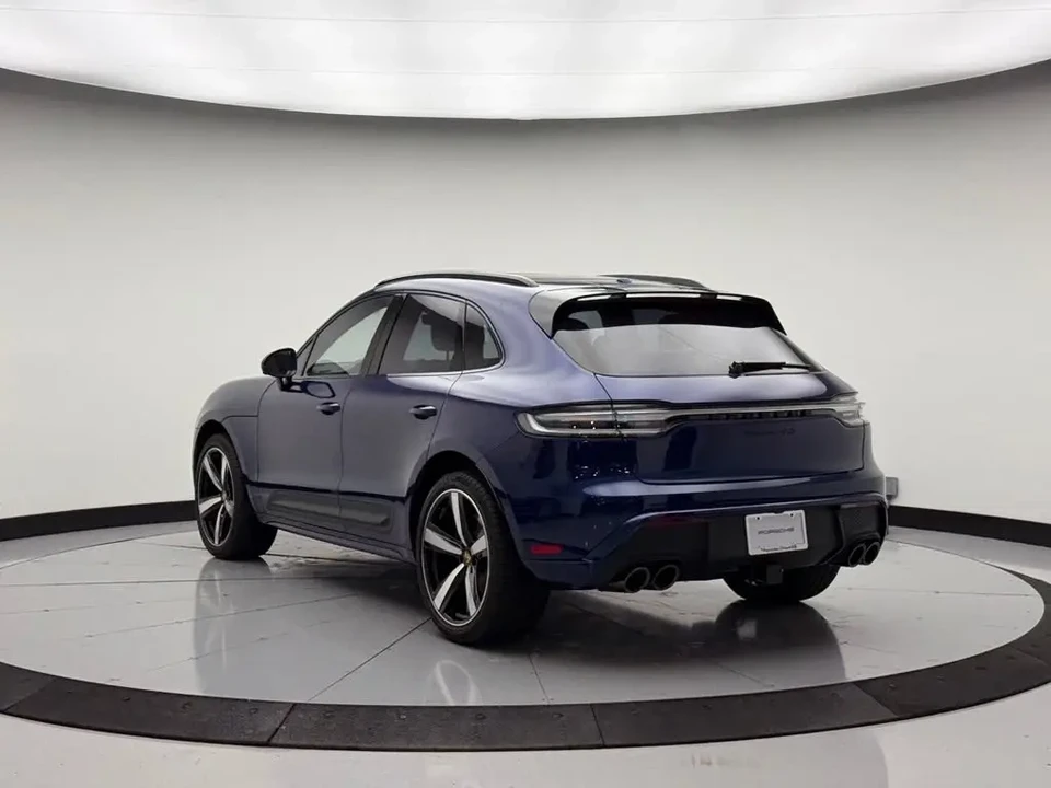2026 Porsche Macan GTS - Image 24 of 31