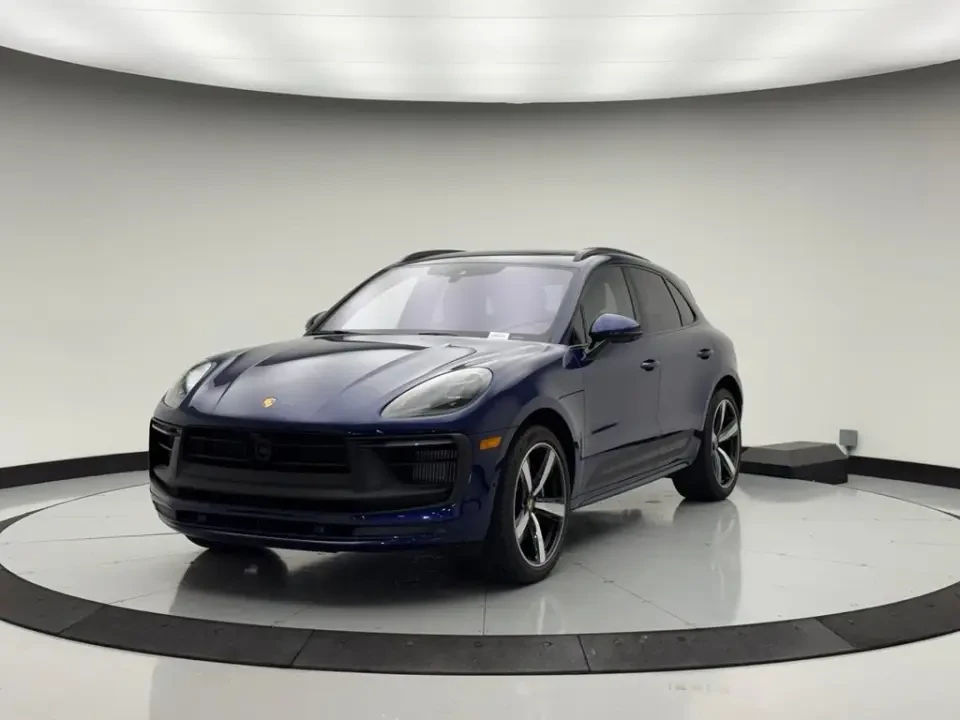 2026 Porsche Macan GTS - Image 7 of 31