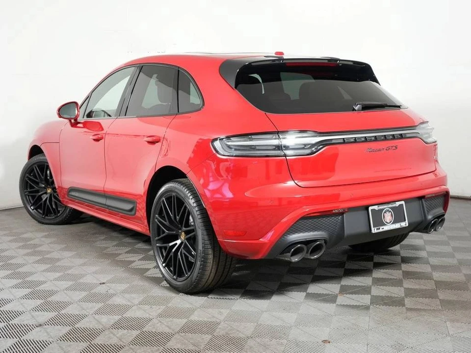 2026 Porsche Macan GTS - Image 3 of 4