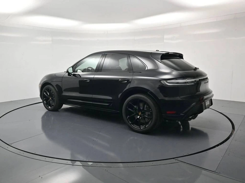 2026 Porsche Macan GTS - Image 3 of 5