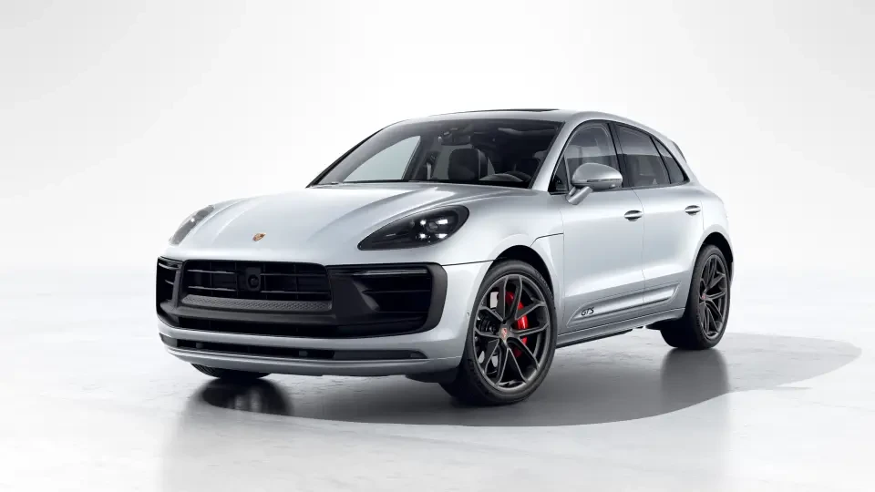2026 Porsche Macan GTS - Image 7 of 31