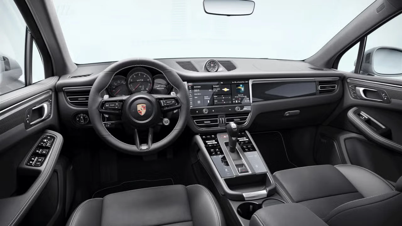 2026 Porsche Macan GTS - Image 28 of 31