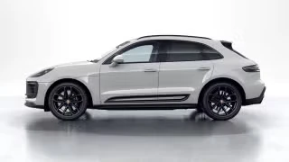 2026 Porsche Macan GTS - Image 9 of 31