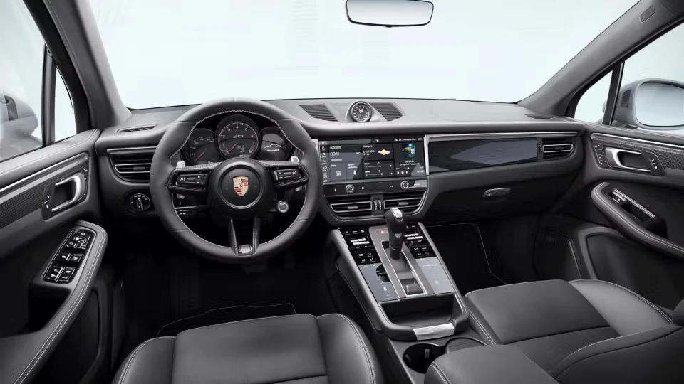 2026 Porsche Macan GTS - Image 27 of 31
