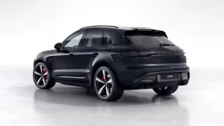 2026 Porsche Macan GTS - Image 17 of 31