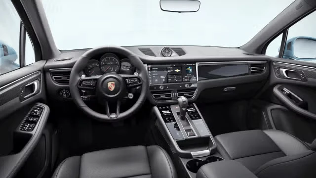2026 Porsche Macan GTS - Image 26 of 30
