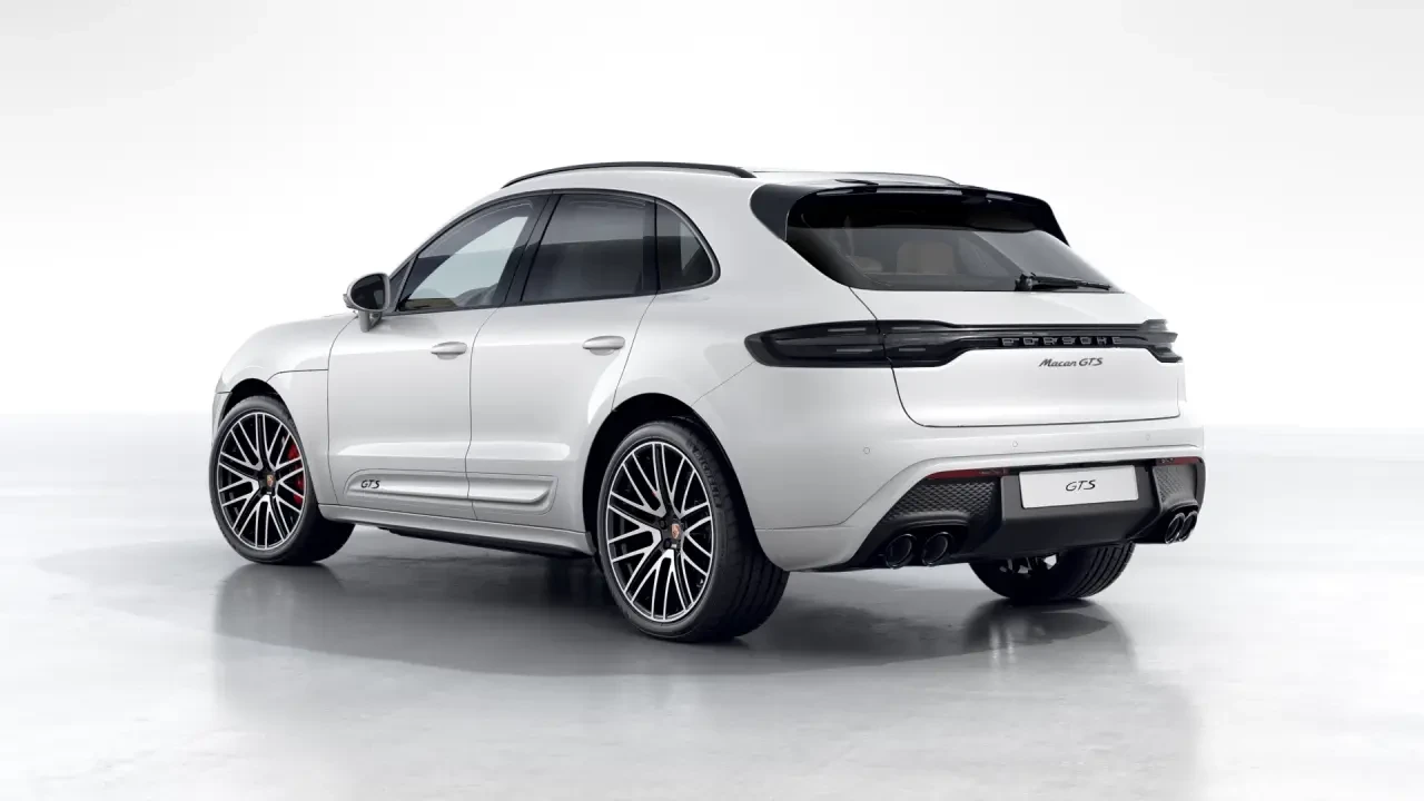 2026 Porsche Macan GTS - Image 24 of 31
