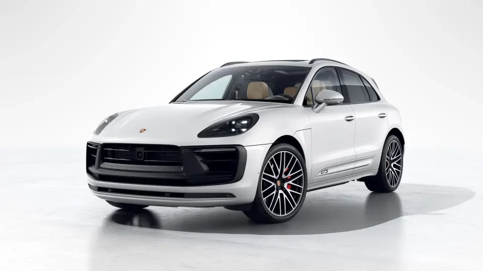 2026 Porsche Macan GTS - Image 7 of 31