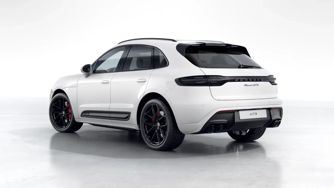 2026 Porsche Macan GTS - Image 24 of 31