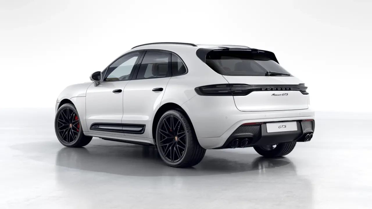 2026 Porsche Macan GTS - Image 24 of 31