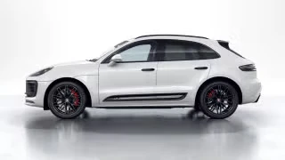 2026 Porsche Macan GTS - Image 9 of 31