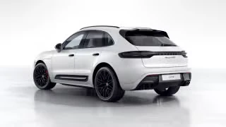 2026 Porsche Macan GTS - Image 17 of 31