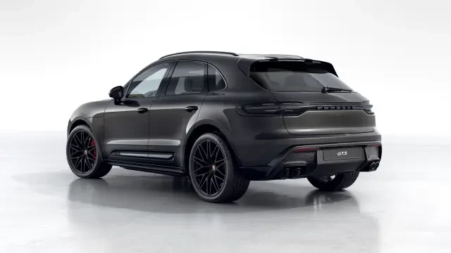 2026 Porsche Macan - Image 22 of 30