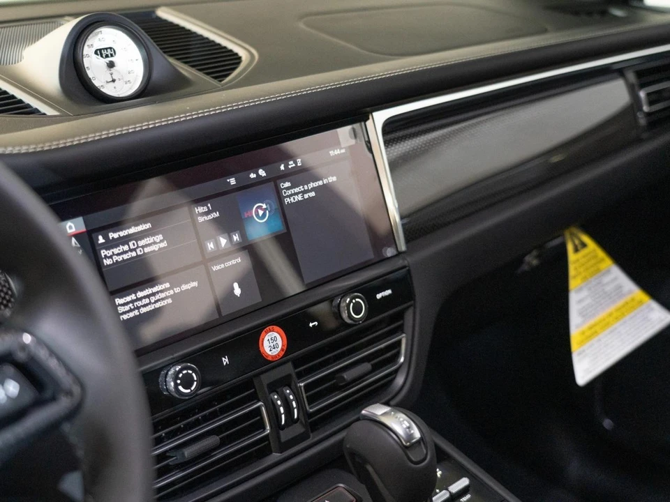 2026 Porsche Macan GTS - Image 20 of 26