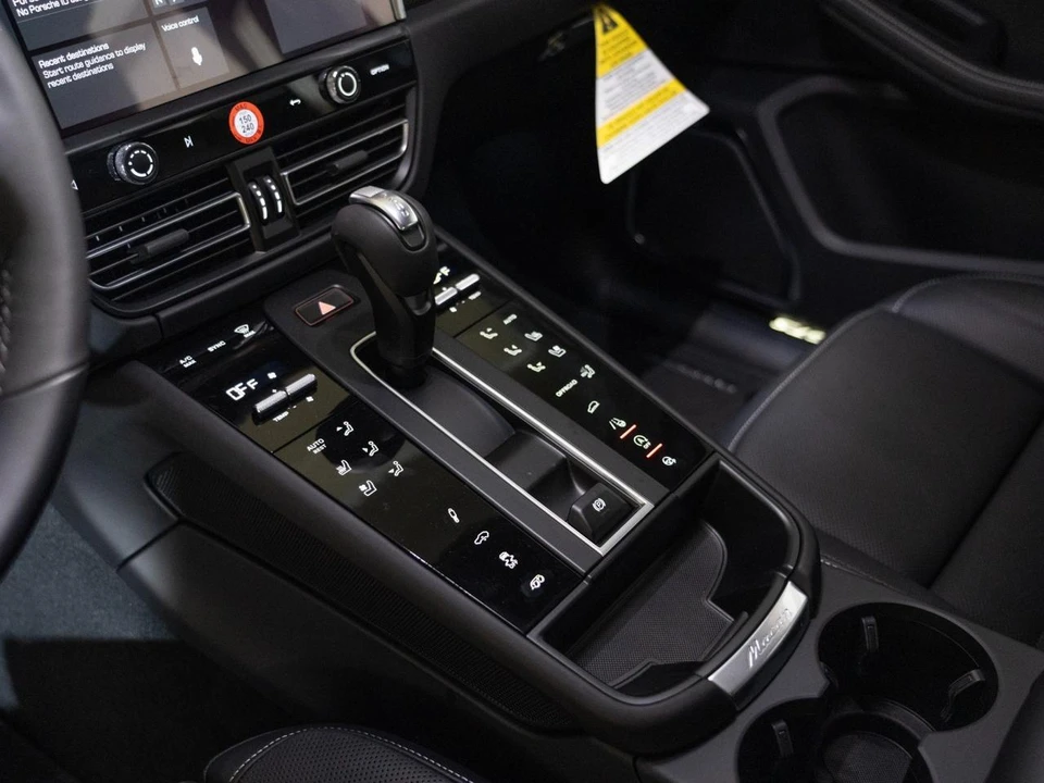 2026 Porsche Macan GTS - Image 21 of 26