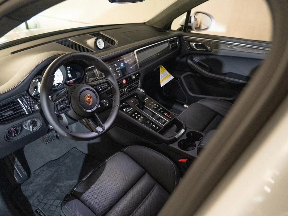 2026 Porsche Macan GTS - Image 4 of 26