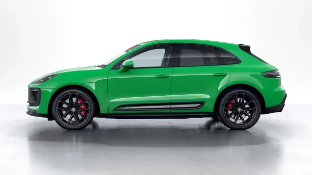2026 Porsche Macan - Image 14 of 30