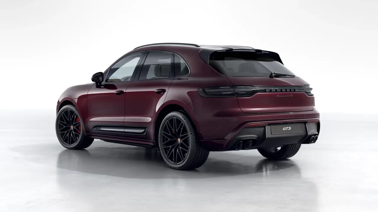 2026 Porsche Macan - Image 24 of 30