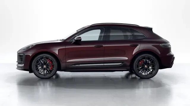 2026 Porsche Macan - Image 14 of 30