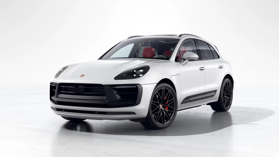 2026 Porsche Macan GTS - Image 3 of 30