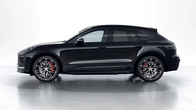 2026 Porsche Macan GTS - Image 14 of 30
