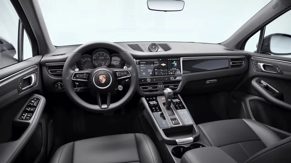 2026 Porsche Macan GTS - Image 27 of 30